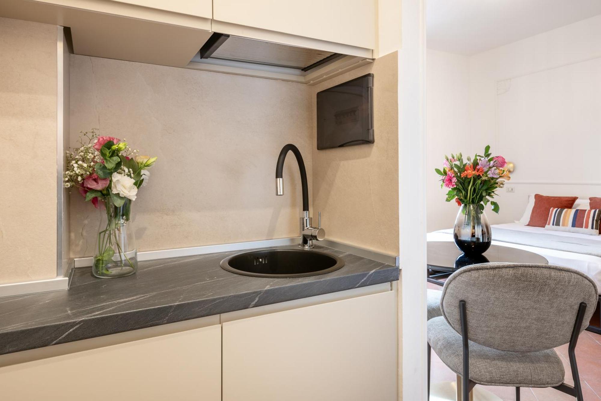 White Flat Termini Apartment Рим Екстериор снимка